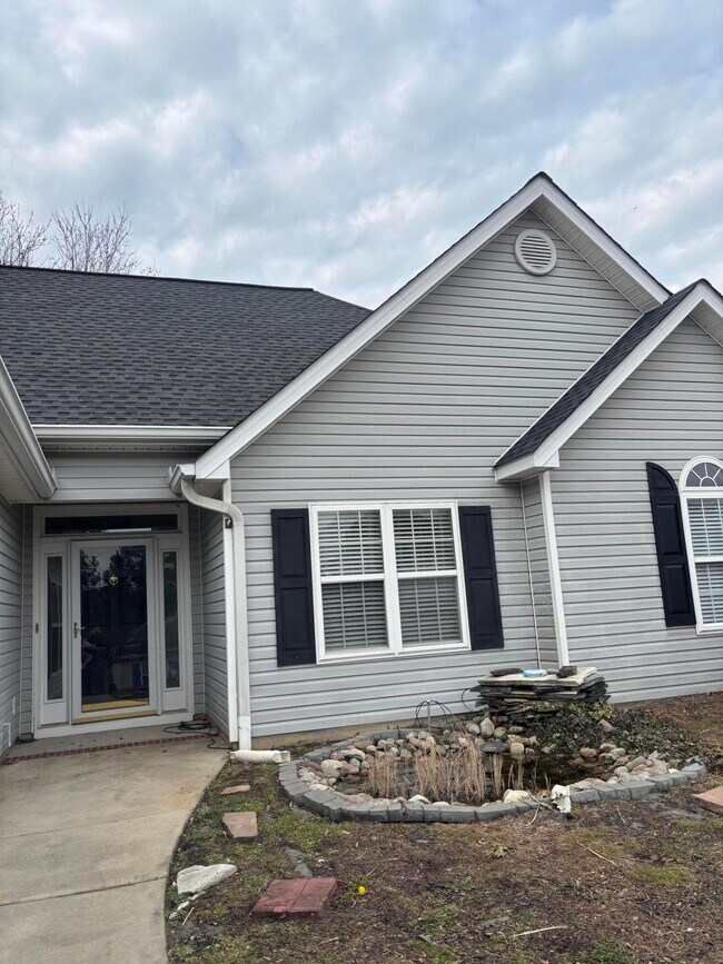 158 Mallard Lake Dr in Aiken, SC - Building Photo - Building Photo