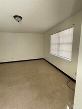 1121 Lake Dr in Gonzalez, FL - Building Photo - Building Photo