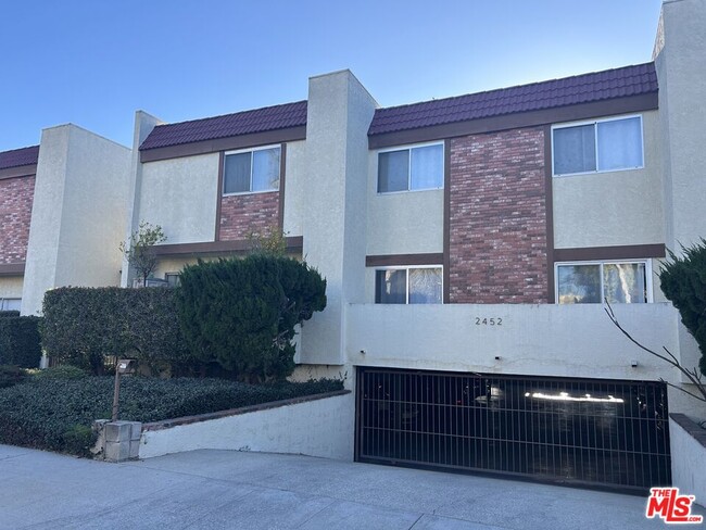 2452 Chelsea Pl in Santa Monica, CA - Building Photo - Building Photo