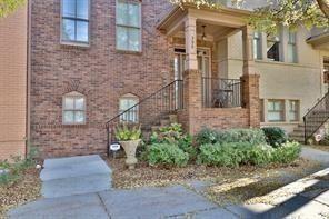 306 Suwanee Ave