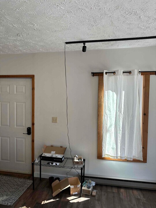 2415 VT-14 in East Montpelier, VT - Building Photo