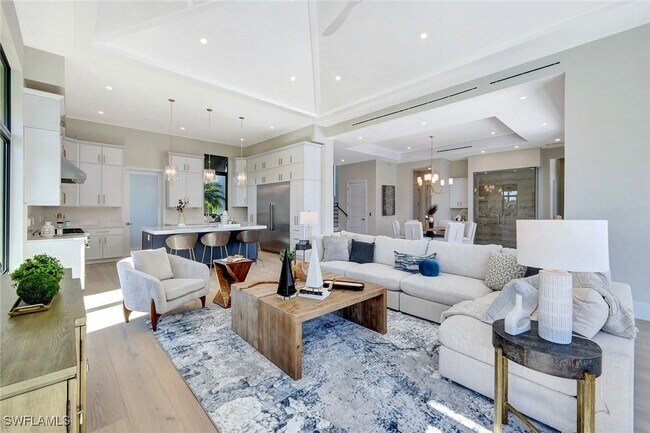 10720 Vanderbilt Dr
