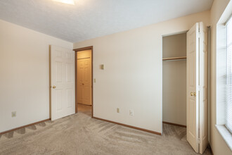 Brookshire Apartments in Canton, OH - Building Photo - Interior Photo