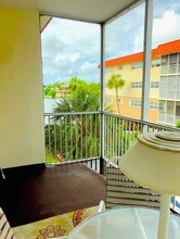 2097 S Ocean Dr, Unit 305 in Hallandale Beach, FL - Building Photo - Building Photo