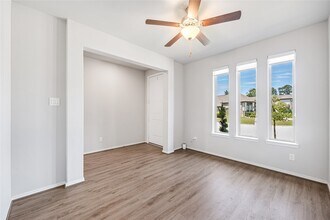 7526 Cascades Pass Dr in Porter, TX - Building Photo - Building Photo