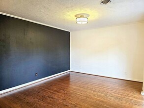 4414 Gardendale Dr in Houston, TX - Building Photo - Building Photo