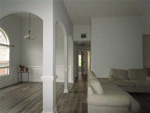 110 Saltcreek Point NE in Sugar Hill, GA - Building Photo - Building Photo