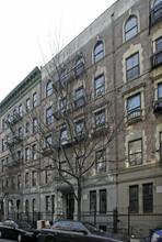 144 W 111th St in New York, NY - Foto de edificio - Building Photo