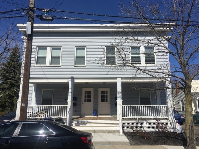 135-137 Liberty St in Quincy, MA - Foto de edificio - Building Photo