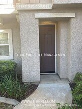 421 Phoenix Cir in Lincoln, CA - Building Photo - Building Photo