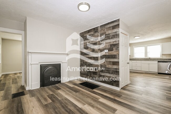 127 Oak Spring Rd in Canonsburg, PA - Foto de edificio - Building Photo