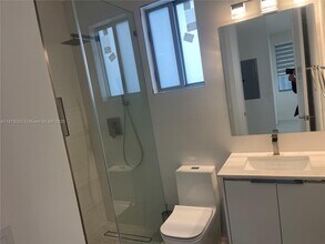 3155 NW 103rd St in Miami, FL - Building Photo - Building Photo