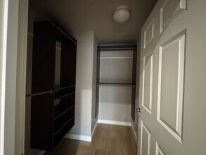 3500 E Lake Sammamish Pkwy SE in Sammamish, WA - Foto de edificio - Building Photo