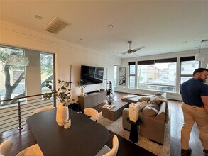 5707 Schuler St in Houston, TX - Building Photo - Building Photo