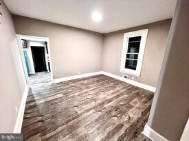 218 Cooper St in Beverly, NJ - Building Photo