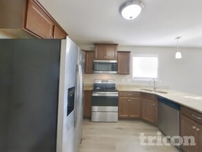 504 Aurelia Lynn Dr in Clarksville, TN - Building Photo - Building Photo