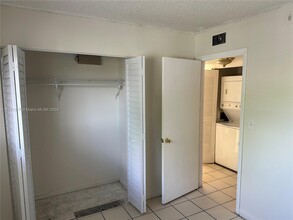 8720 N Sherman Cir, Unit 306 in Miramar, FL - Building Photo - Building Photo