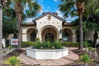 Bridge at Tech Ridge in Austin, TX - Foto de edificio - Building Photo