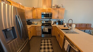 12580 Old Glenn Hwy in Anchorage, AK - Building Photo - Building Photo