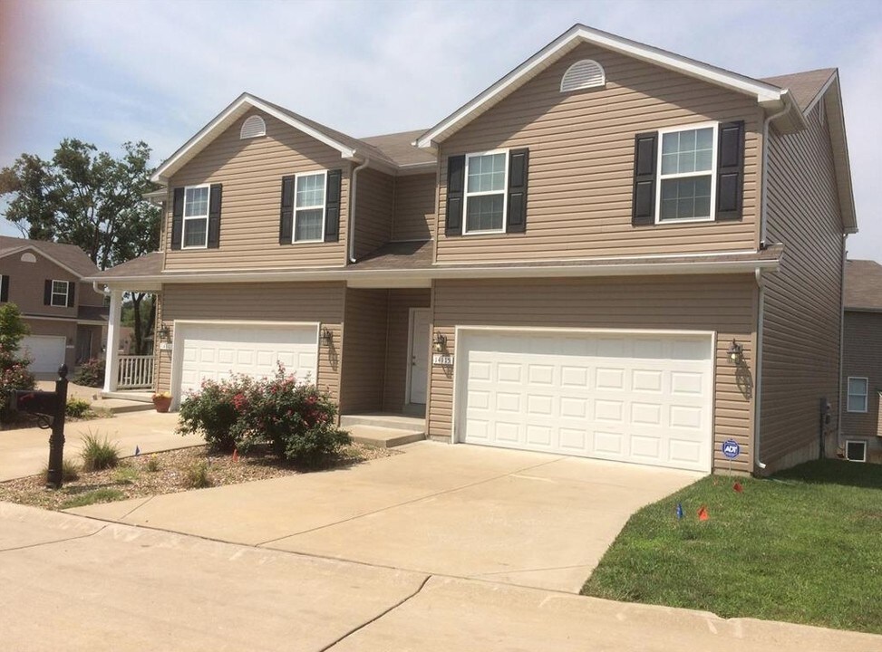 14115 Candlewyck Place Ct in Florissant, MO - Foto de edificio