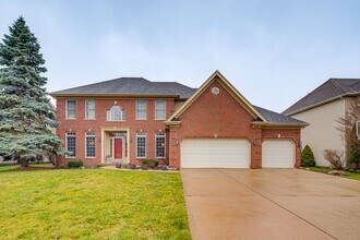 3423 Goldfinch Dr in Naperville, IL - Building Photo - Building Photo