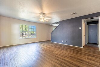 1422 Meadow Pkwy in San Marcos, TX - Building Photo - Building Photo