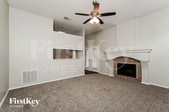 5934 Burning Sunrise Dr in San Antonio, TX - Building Photo - Building Photo