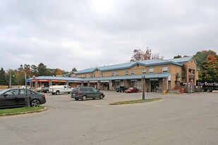 945 Innisfil Beach Rd in Innisfil, ON - Building Photo