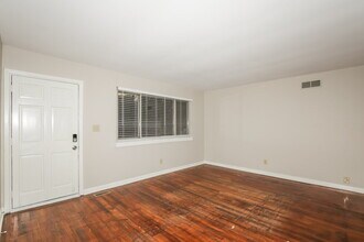 6109 N Pershing Ave in Indianapolis, IN - Building Photo - Building Photo