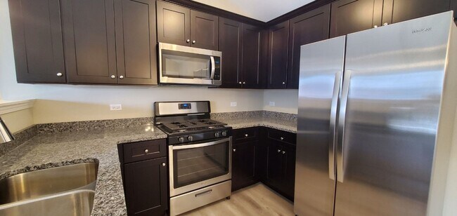 471 Timber Pointe Dr in Joliet, IL - Building Photo - Building Photo