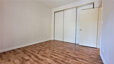 217 Ada Ave, Unit Ada Park in Mountain View, CA - Foto de edificio - Building Photo
