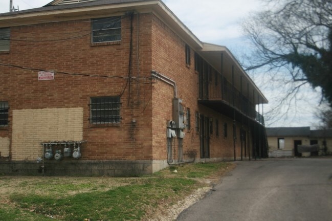 1074 N 7th St in Memphis, TN - Foto de edificio - Building Photo