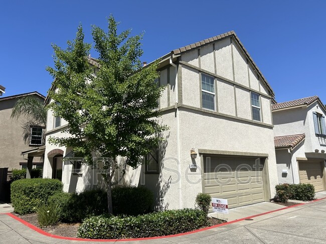 property at 1208 Impressionist Loop