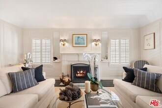 2818 Washington Ave in Santa Monica, CA - Building Photo - Building Photo