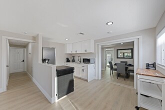 3664 Florida Blvd in Palm Beach Gardens, FL - Building Photo - Building Photo
