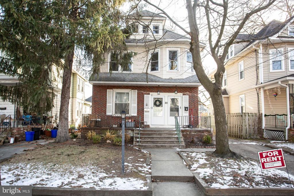 20 Crestmont Terrace in Collingswood, NJ - Building Photo