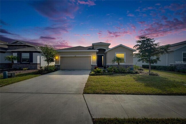5125 Tannin Ln in Bradenton, FL - Building Photo - Building Photo