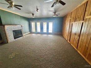 9076 NY-289 in Adams, NY - Foto de edificio - Building Photo