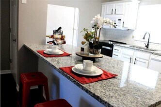 27 Corinth Rd in Cartersville, GA - Building Photo - Building Photo