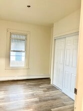 32 Crescent St in Ansonia, CT - Building Photo - Building Photo