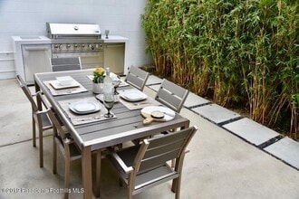 717 N Orlando Ave in West Hollywood, CA - Building Photo - Building Photo