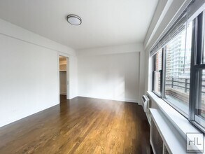 EAST 57 STREET, Unit PHA in New York, NY - Building Photo - Building Photo
