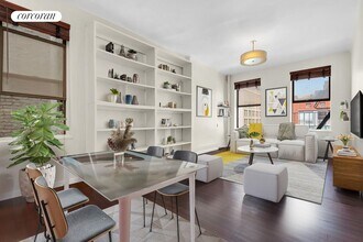 300 W 17th St in New York, NY - Building Photo - Building Photo