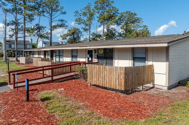 Driftwood in Atlantic Beach, FL - Foto de edificio - Building Photo