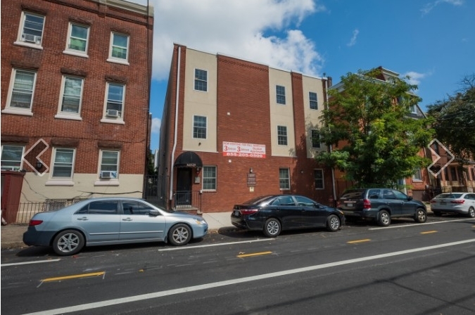 34th and Spring Garden Street in Philadelphia, PA - Foto de edificio