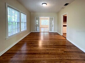 2734 SW 3rd Pl in Gainesville, FL - Building Photo - Building Photo