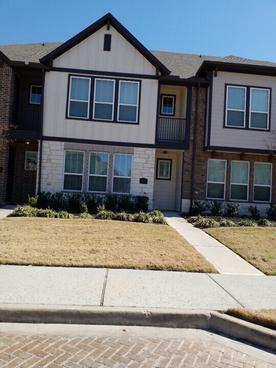 9406 Caddo Ridge Ln in Houston, TX - Building Photo