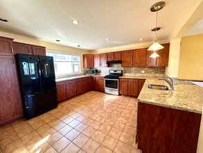 86 Palfrey Rd in Belmont, MA - Building Photo - Building Photo