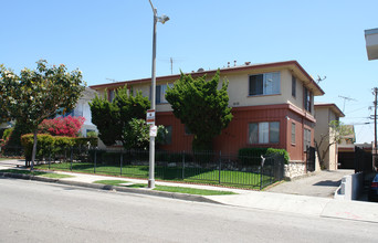 850 S St Andrews Pl in Los Angeles, CA - Building Photo - Building Photo