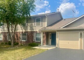 1248 N Red Oak Cir in Round Lake Beach, IL - Building Photo